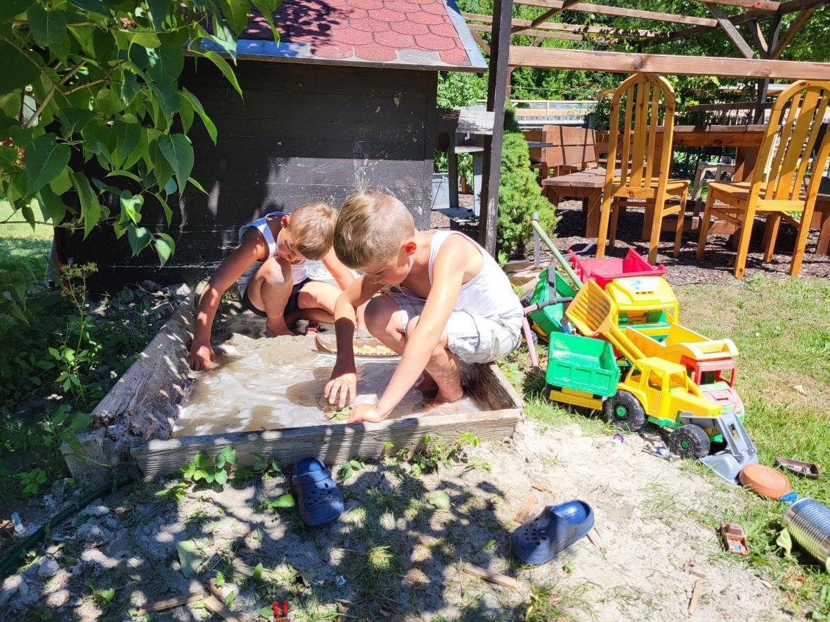 Sachserhof Ferienwohnungen In Sachsenburg Zewnętrze zdjęcie